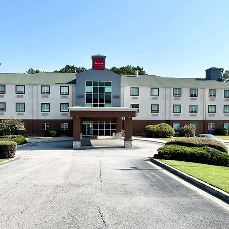 Отель Ramada By Wyndham Lithia Springs Atlanta Экстерьер фото